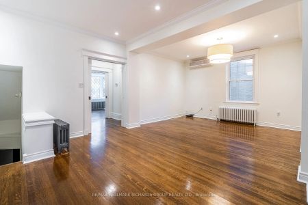 Detached Home For Lease | E9036091 - Photo 4