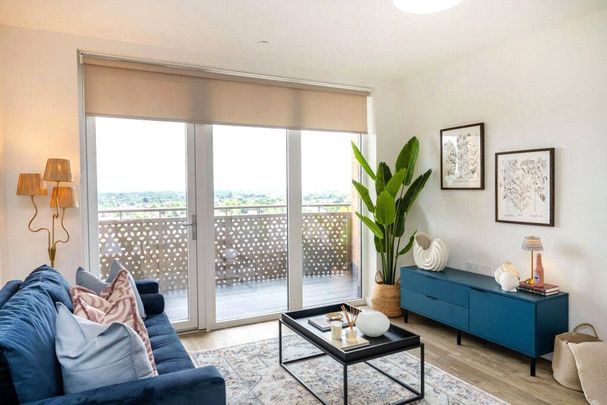 Elmsleigh Road, Staines-Upon-Thames, Surrey, TW18 4AJ - Photo 1