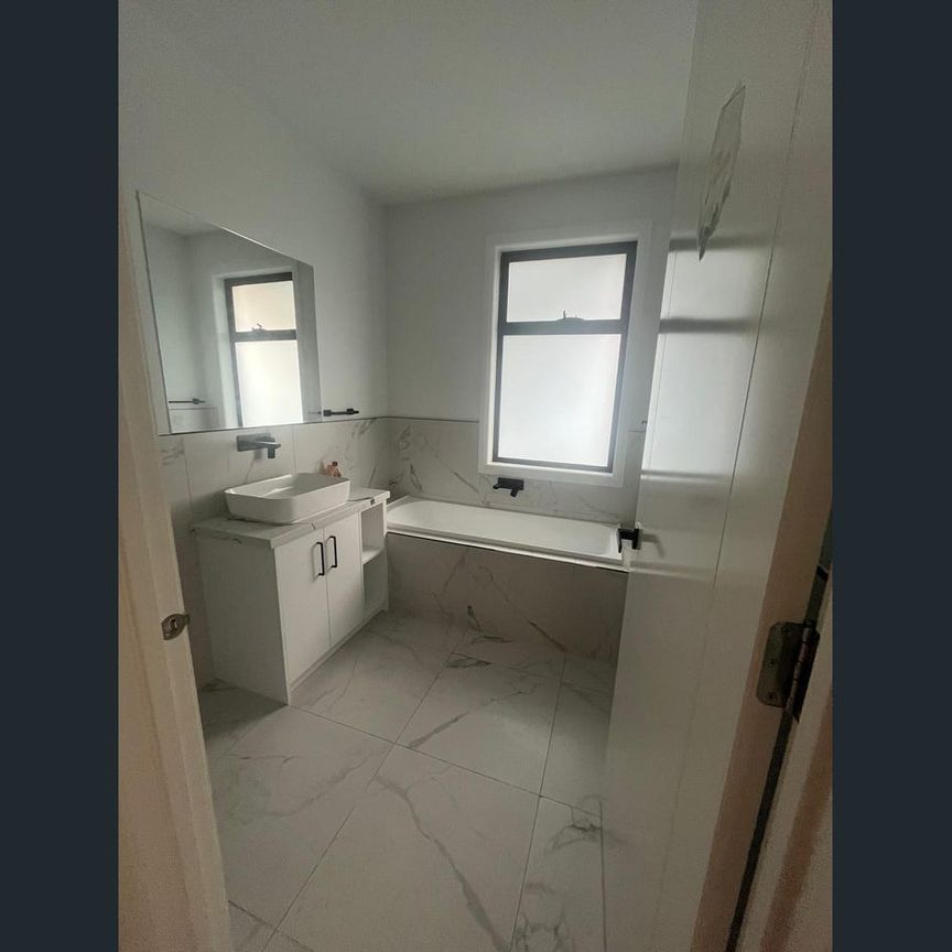 Low Maintenance! Close to All Amenities! - Photo 1