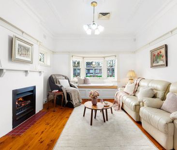 The Ultimate Family Home in Ideal Location - Photo 5