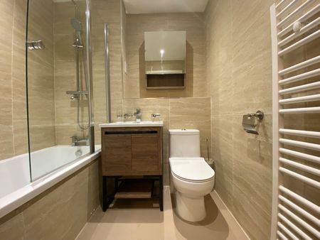 2 Bed Maisonette, Hurst Street, L1 - Photo 4