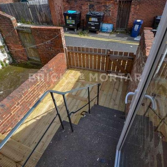 (?ppw) Brandon Grove, Sandyford, Newcastle Upon Tyne, NE2 - Photo 1