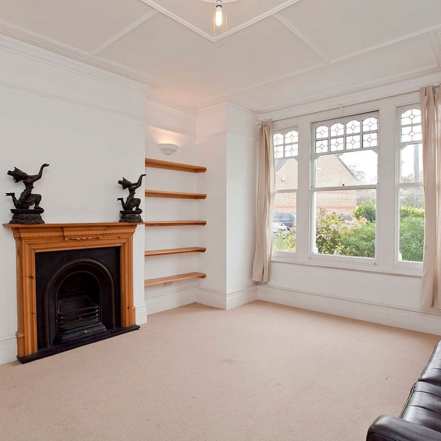 4 Bed Terraced House, Gleneldon Road, SW16 - Photo 1