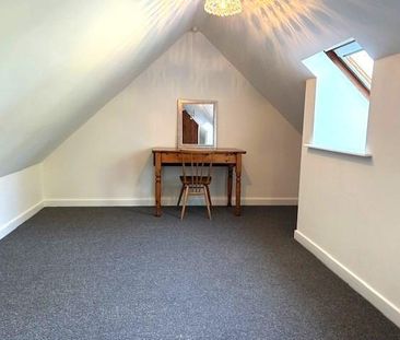 2 bedroom semi-detached house to rent - Photo 5