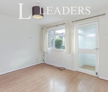 1 bedroom maisonette to rent Barnsnap Close, Horsham - Photo 1