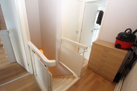 Room in a Shared Flat, Stayners Road, E1 - Photo 3