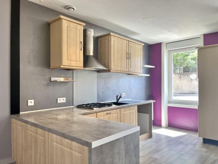 APPARTEMENT T2 BIS A LOUER A ROANNE - FAUBOURG CLERMONT - Photo 5