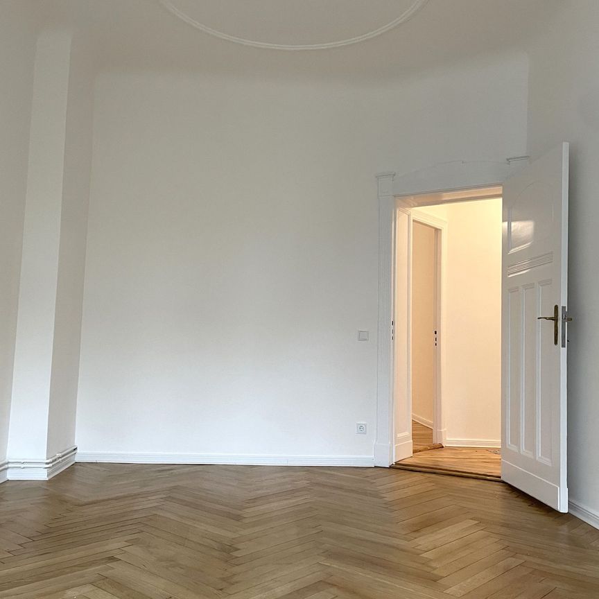 3- Zimmeraltbauwohnung – frisch saniert! - Photo 1