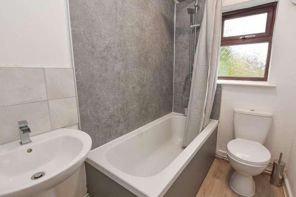 Moor Road, Orrell, Wigan, WN5 - Photo 1