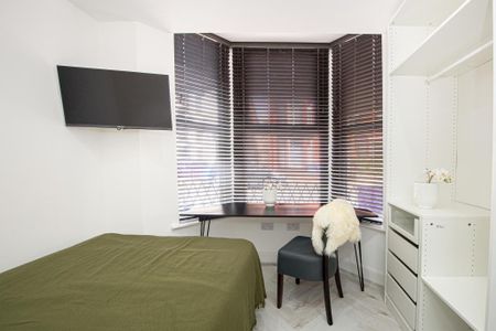 6 bedroom house to rent - Photo 3