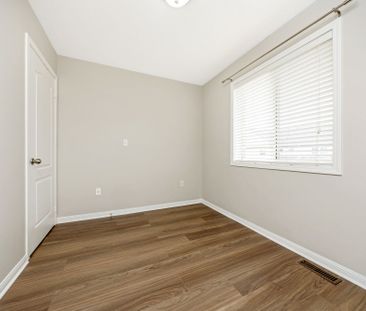 For Lease - 1637 Stover Crescent, Milton, Ontario - Photo 1