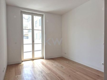 2 room luxury Flat for rent in Lisbon, Portugal - Photo 4