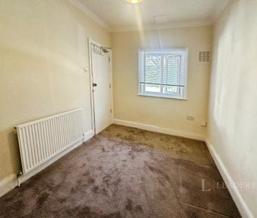 1 bedroom studio to rent Brantwood Road, Luton, Bedfordshire, LU1 - Photo 3