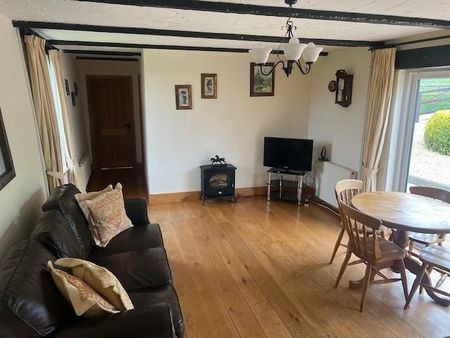 1 bedroom bungalow to rent - Photo 2