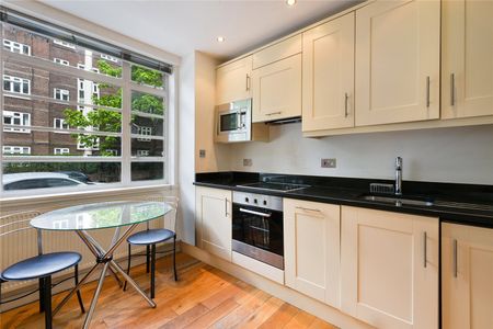 One Bedroom Apartment in the Heart of Chelsea - Photo 5