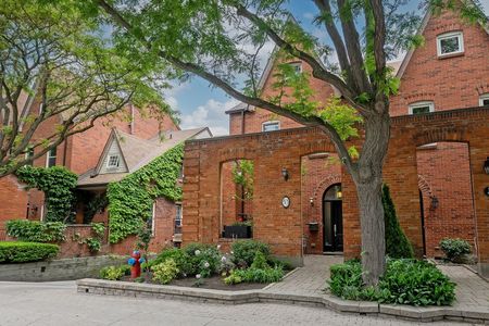 For Lease - 53 Forsythe Street, Oakville, Ontario - Photo 2