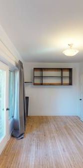 DOVERCOURT RD & BLOOR ST - THREE BEDROOM (ID#642D2) - Photo 1