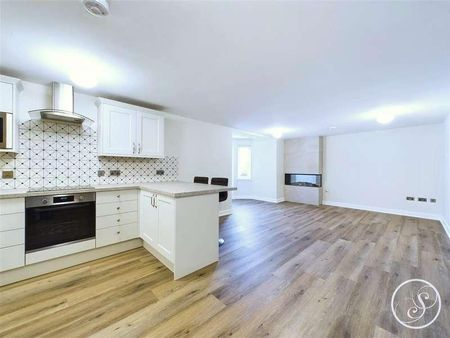 Highthorne Court, Shadwell, LS17 - Photo 4