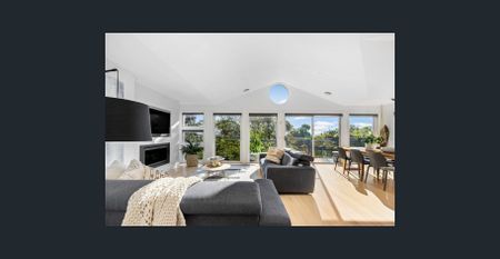 Luxury Beachside Living- Furnished. - Photo 4