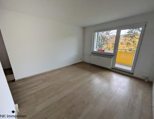 ++ charmante 4-Raum-Wohnung - mit großem Balkon - in Chemnitz / Kappel - Energieklasse B ++ - Photo 1