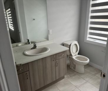 For Lease - 520 Grey Street, Brantford, Ontario - Photo 3