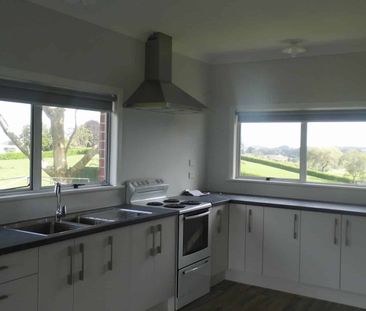 Elevated Rural Home Close to Town - Photo 5