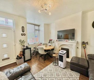 Conway Mount, Leeds, LS8 - Photo 1