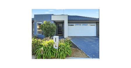 Stylish and Comfortable Three-Bedroom Family Home - Photo 2