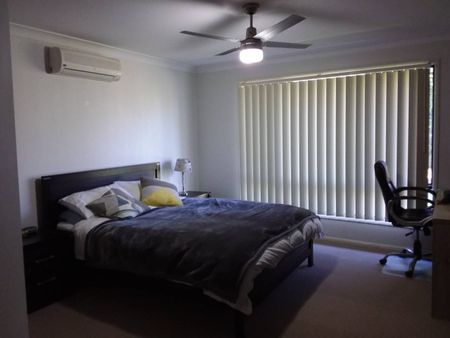 Charming Home with amazing Views - Photo 5