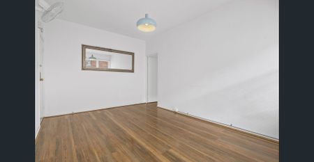 Spacious One Bedroom At Brighton Le Sands - Photo 3