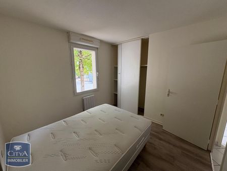 Location Appartement 2 pièces 44m² L ISLE D ESPAGNAC 16340 - Photo 3
