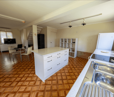 49B Herston Road, Kelvin Grove, Qld 4059 - Photo 5