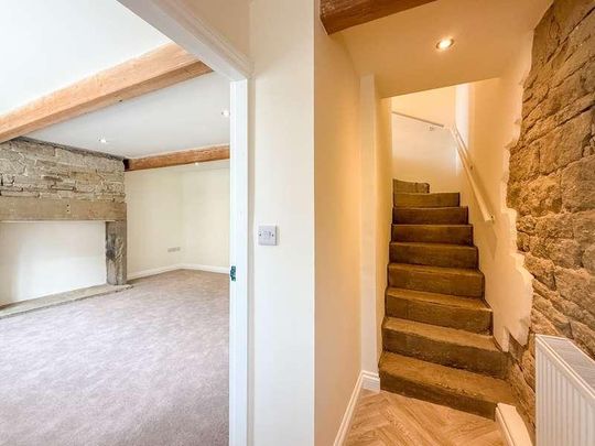 Swifts Fold, Honley, Holmfirth, HD9 - Photo 1