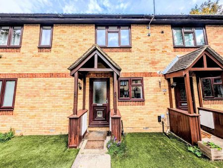 2 bedroom end of terrace house to rent - Photo 2