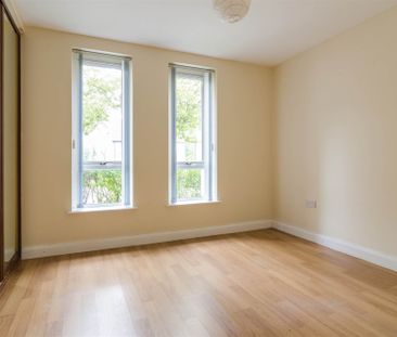 9 Woodbrook Green, LISBURN, BT28 2ZJ - Photo 4