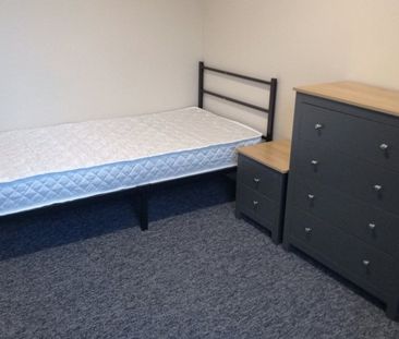 Windsor Street, CAERPHILLY - Photo 1