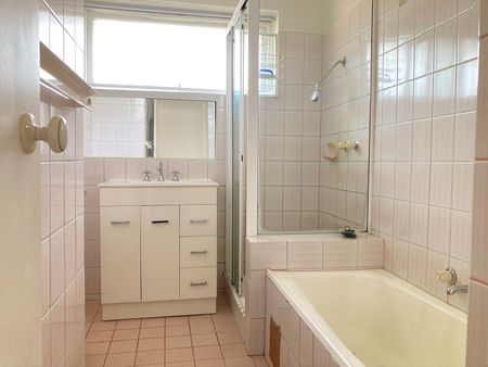 Affordable Caulfield North Opportunity - Photo 5