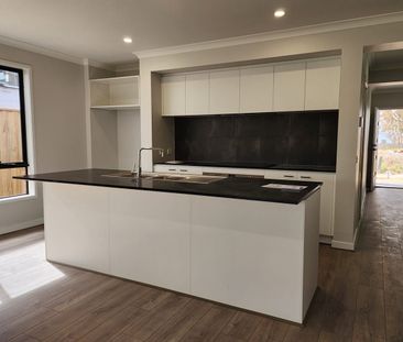 35 Speckle Cct, Sunbury, Vic 3429 - Photo 6