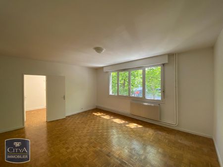 Location Appartement 4 pièces 82m² LE MANS 72000 - Photo 3