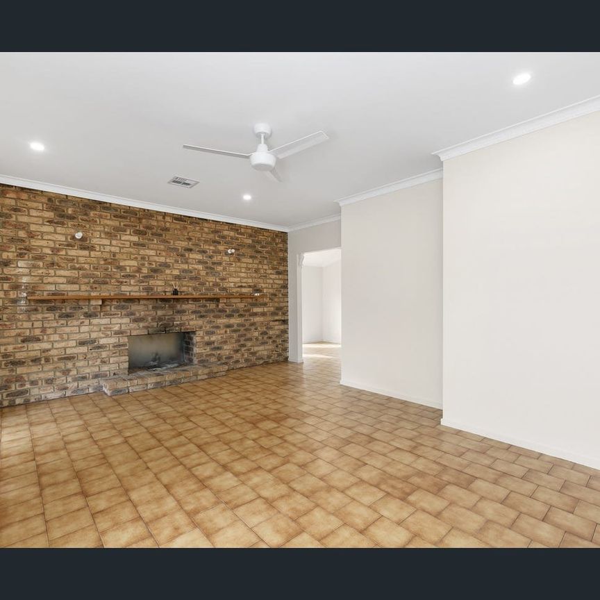 Great family home - Photo 1