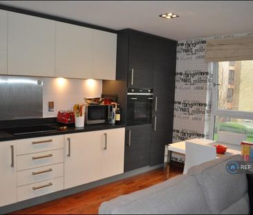 2 bedroom flat to rent - Photo 6