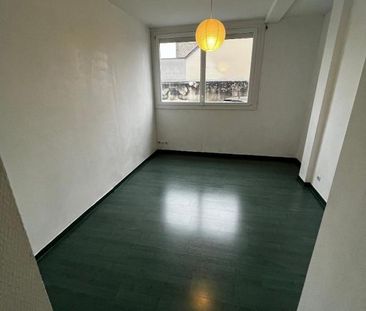 Location Appartement 4 pièces 83m² ANGERS 49000 - Photo 5