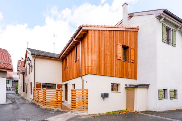 Maison mitoyenne de 8 pièces à louer à Plan-les-Ouates - Photo 1