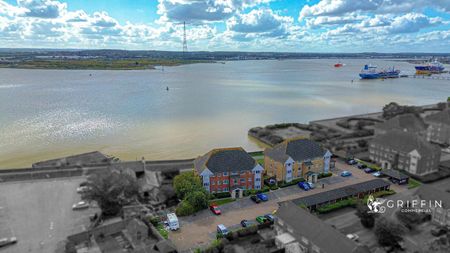 St. Leonards Close, Grays, RM17 - Photo 4