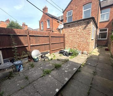3 bedroom terraced house to rent - Photo 3