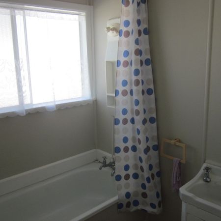 Private unit. Great location. - Photo 4