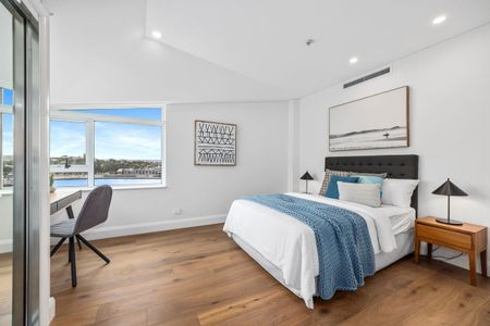 Prestigious Harbourside Penthouse - Photo 4