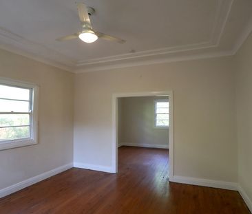 LOCATED IN CONVENIENT LOCATION - Photo 5