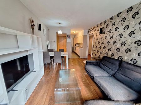 Piso de alquiler en Corsega, Dreta de l'Eixample - Photo 3