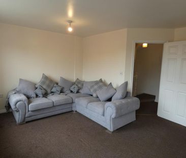 4 bedroom end of terrace house to rent - Photo 6
